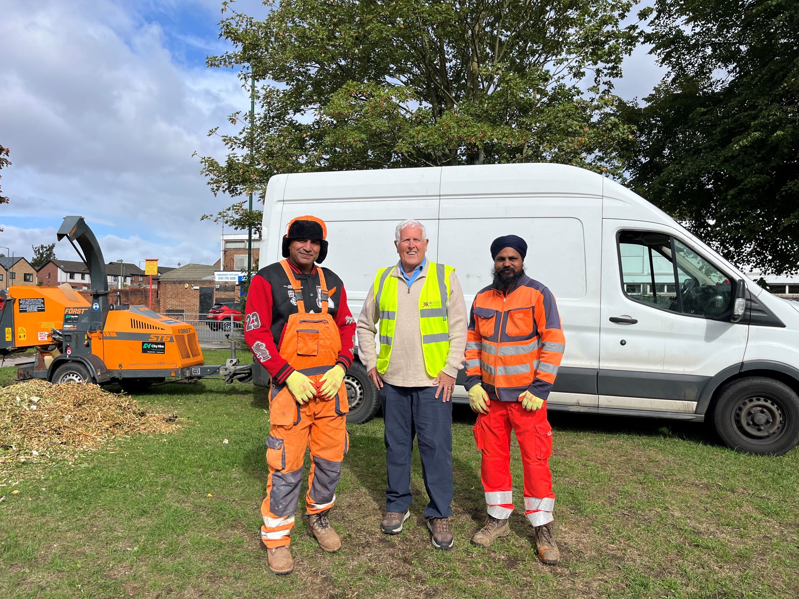 Photo Caption: Cllr Ken Hawkins, Cabinet Member for Environment and Infrastructure (middle) joined by contractors from Haystoun Construction Ltd at Kingshurst Park.